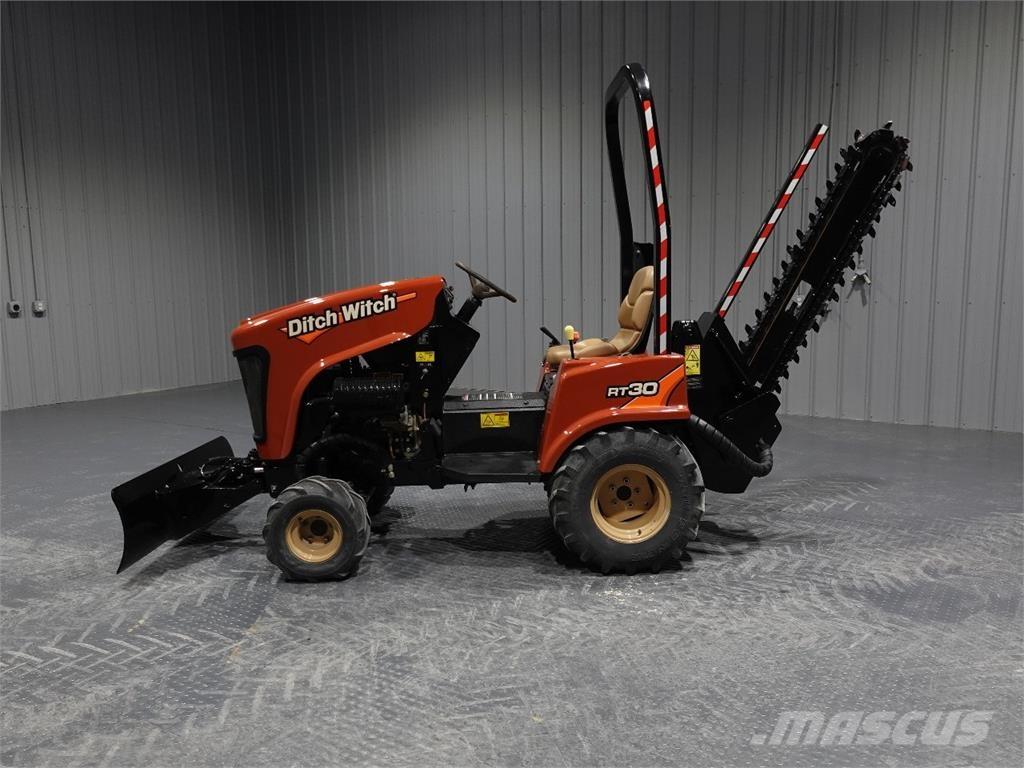 Ditch Witch RT30 Scavafossi