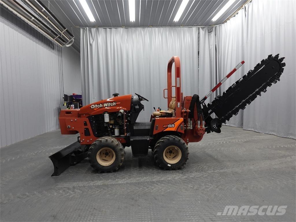 Ditch Witch rt45 Scavafossi