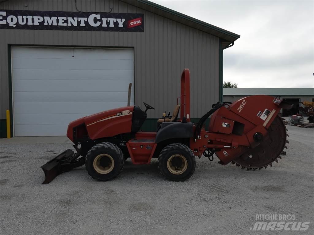 Ditch Witch RT55 Seghe per roccia e cemento