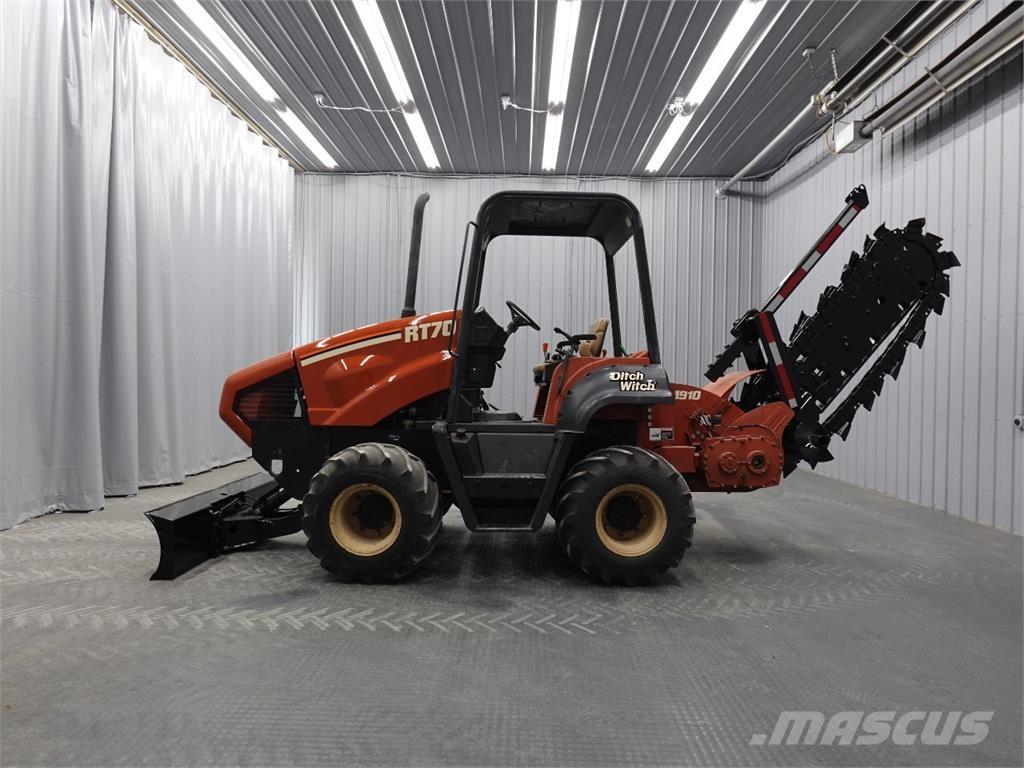 Ditch Witch RT70M Scavafossi
