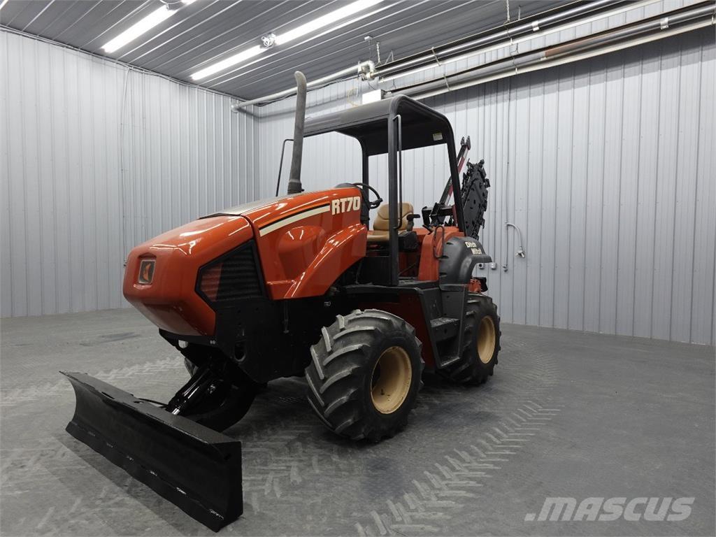 Ditch Witch RT70M Scavafossi