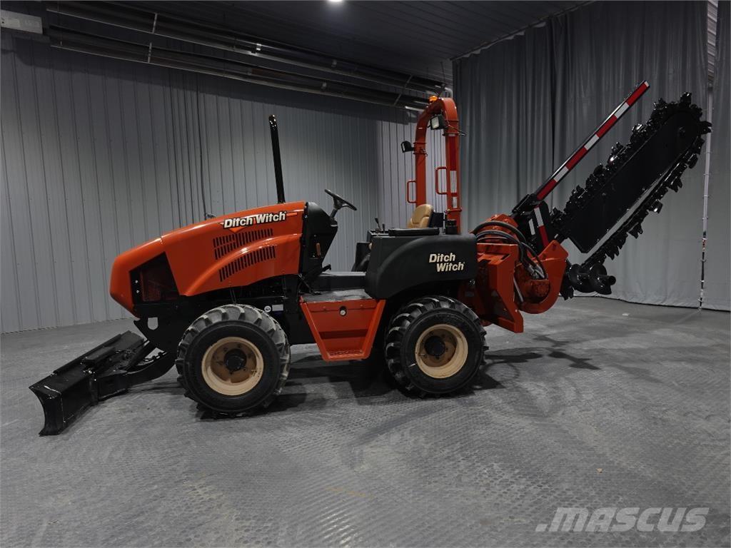 Ditch Witch RT80 Scavafossi