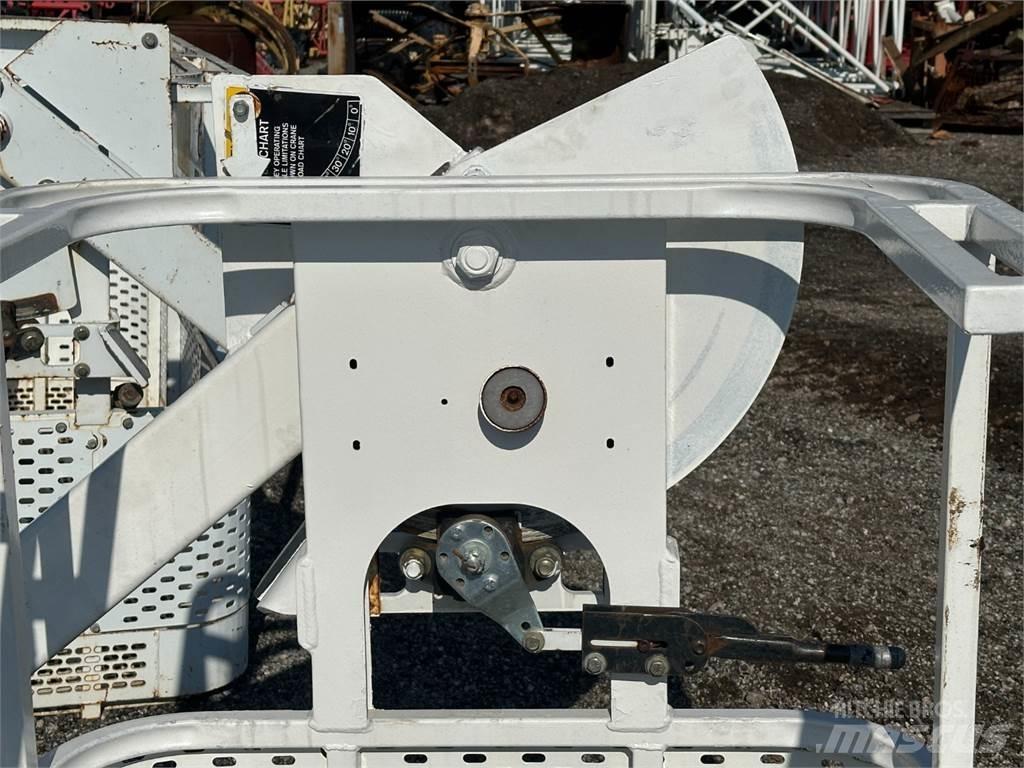Altec  Parti e equipaggiamenti per Gru