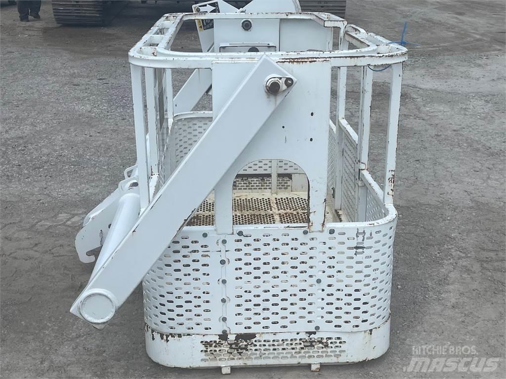 Altec  Parti e equipaggiamenti per Gru
