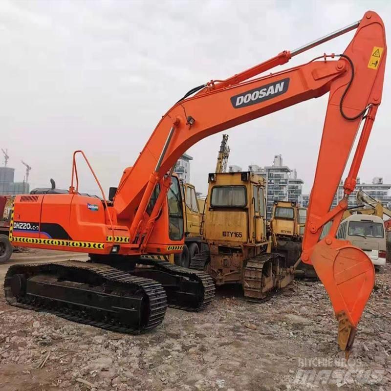 Doosan DH 220 Escavatori cingolati