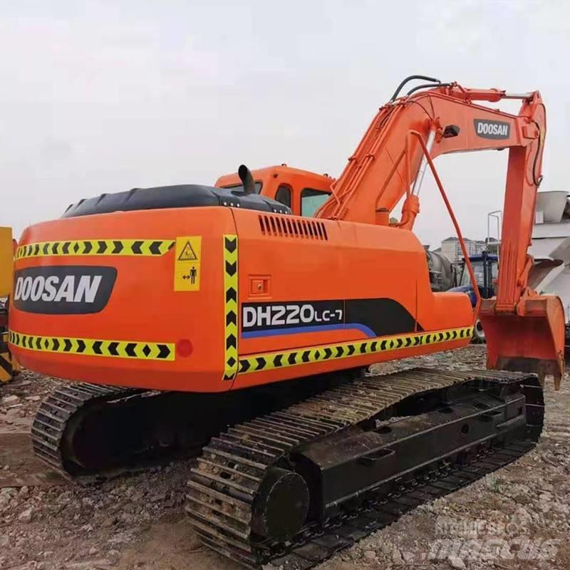 Doosan DH 220 Escavatori cingolati