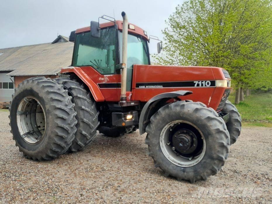 Case IH Magnum 7110 Trattori