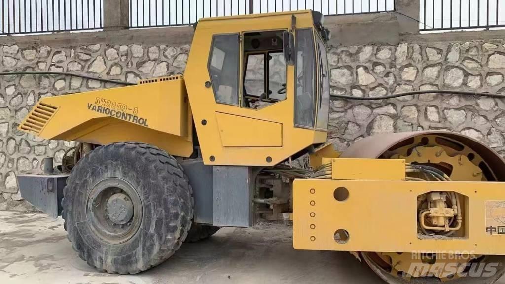 Bomag bw225d-3 Rulli monotamburo