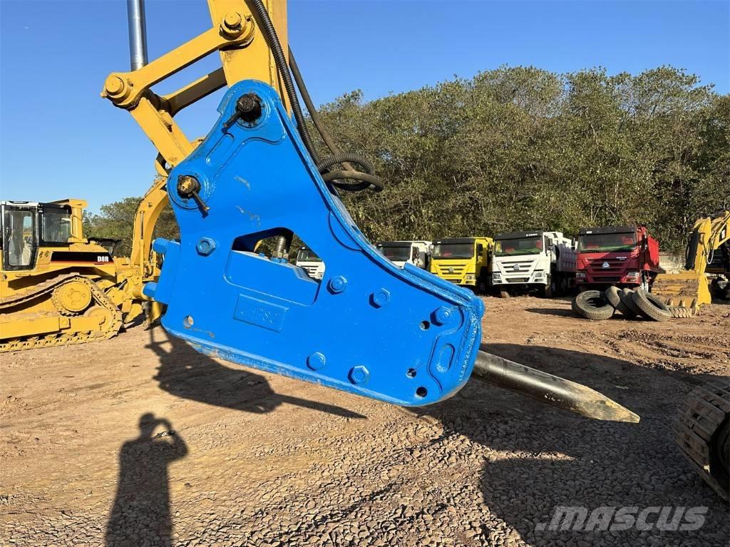 CAT 320 D L Escavatori cingolati