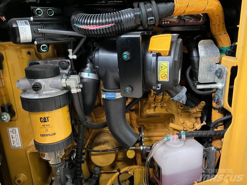 CAT 301.8 UNUSED Miniescavatori