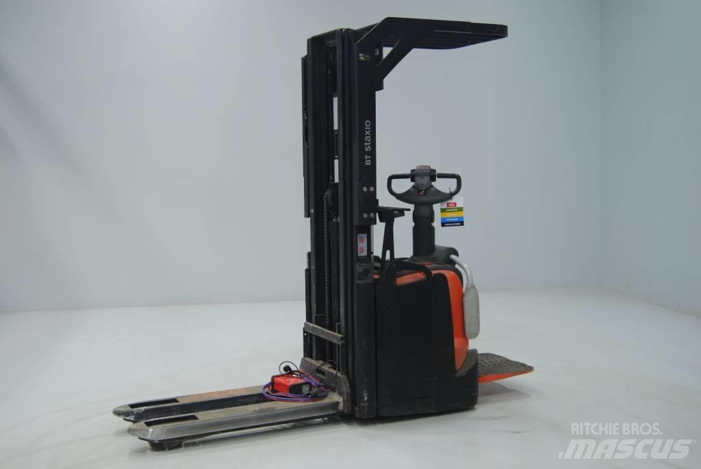 Toyota SPE120L Transpallet uomo a terra