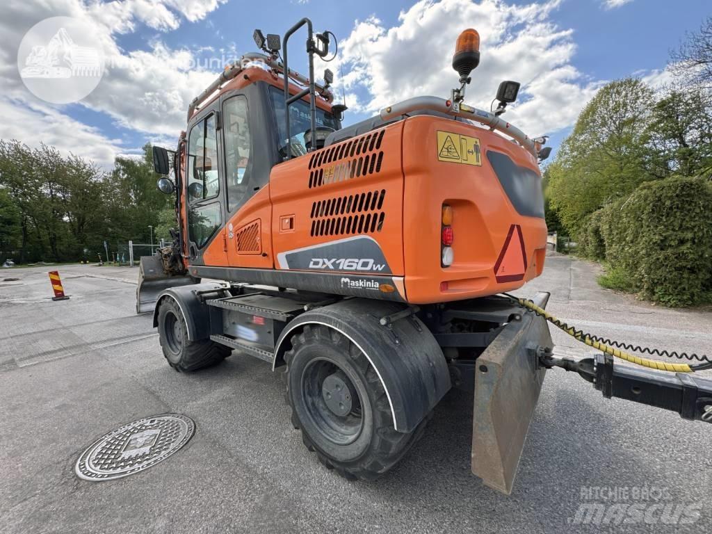 Doosan DX 160 W Escavatori gommati