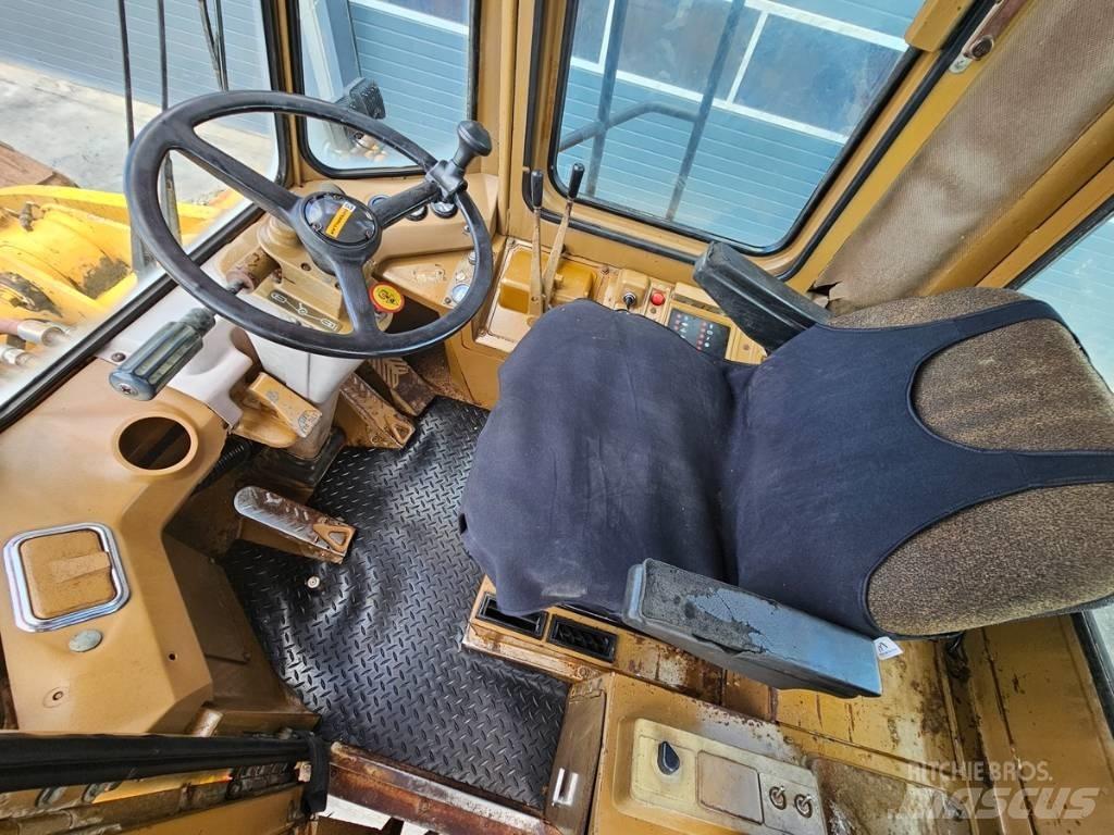 CAT 980C Pale gommate