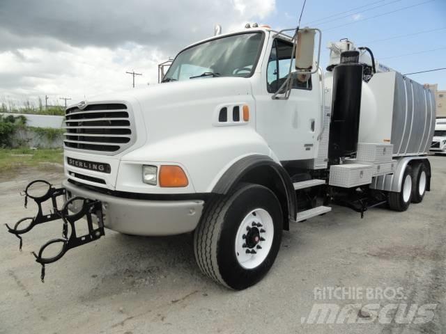 Sterling LT 9500 Camion autospurgo