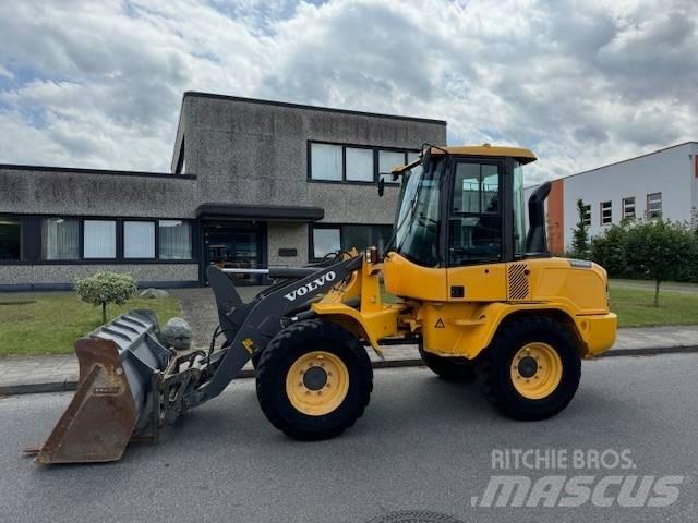 Volvo L 35 G Pale gommate
