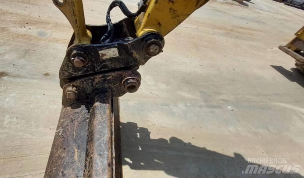 CAT 432 F2 Terne