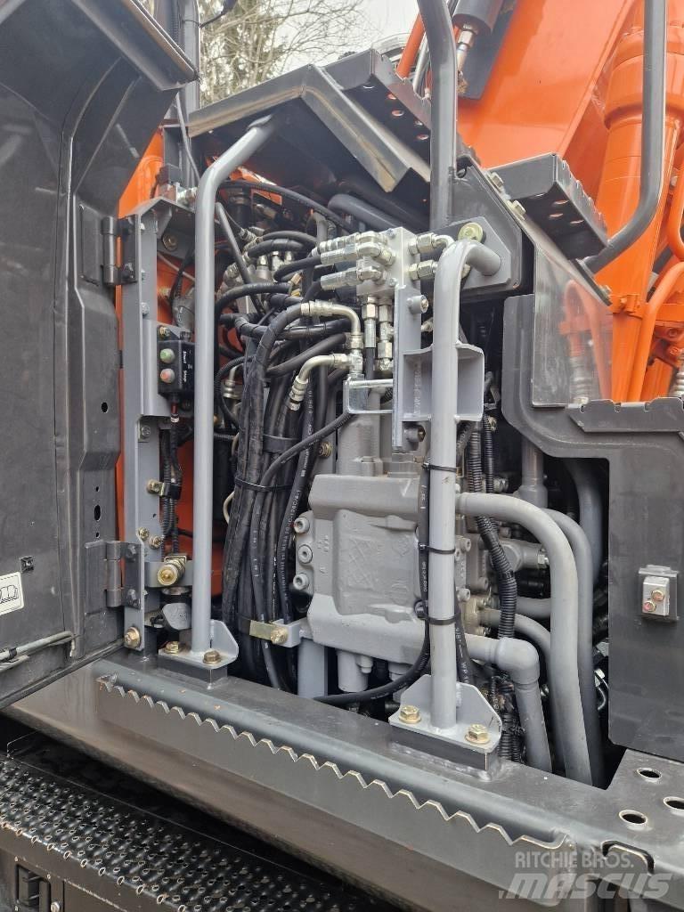 Hitachi ZX 145 W-6 Escavatori gommati