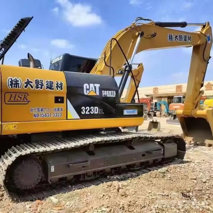 CAT CAT323D2L Escavatori cingolati