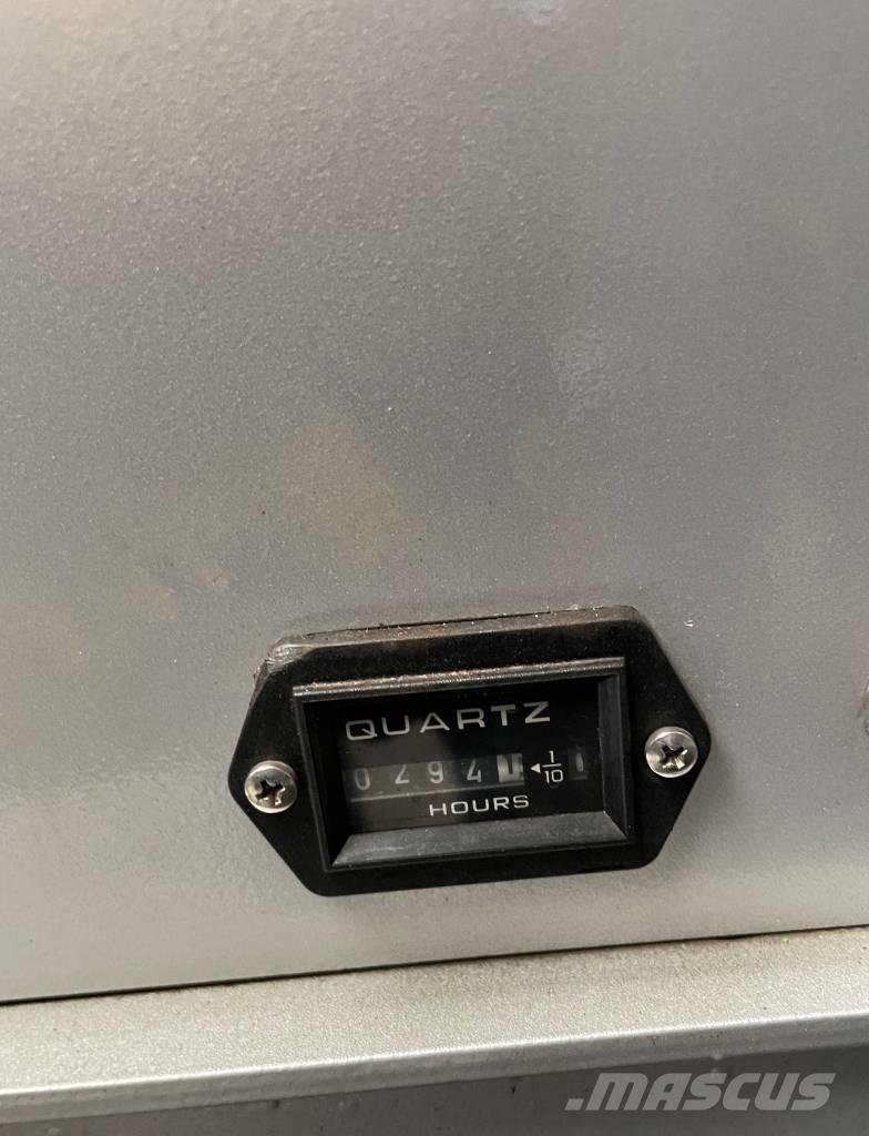 Horyong BMK403 ECO Mini gru