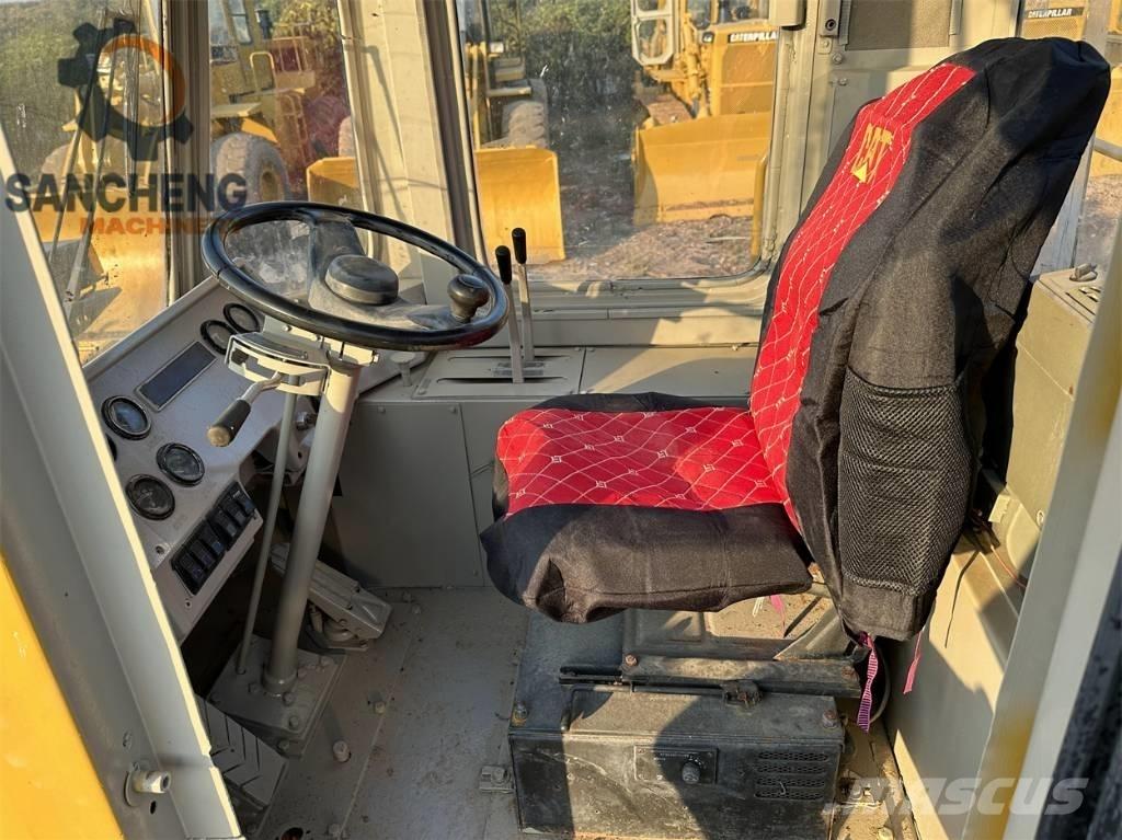 CAT 950E Pale gommate