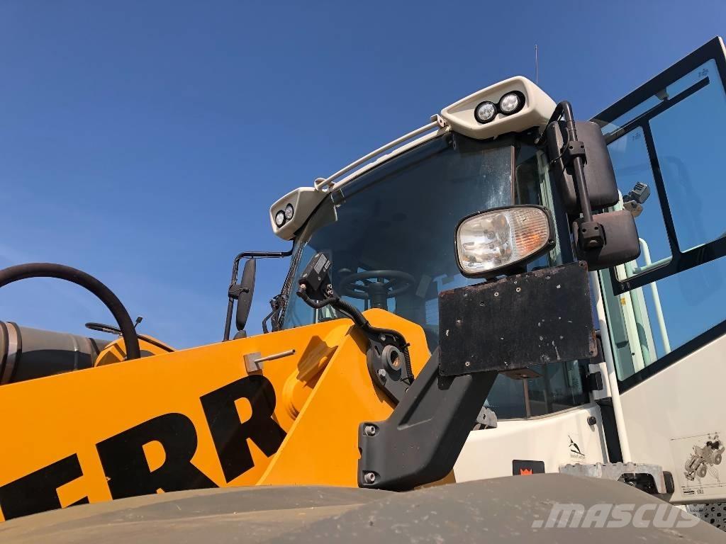 Liebherr L 566 Pale gommate