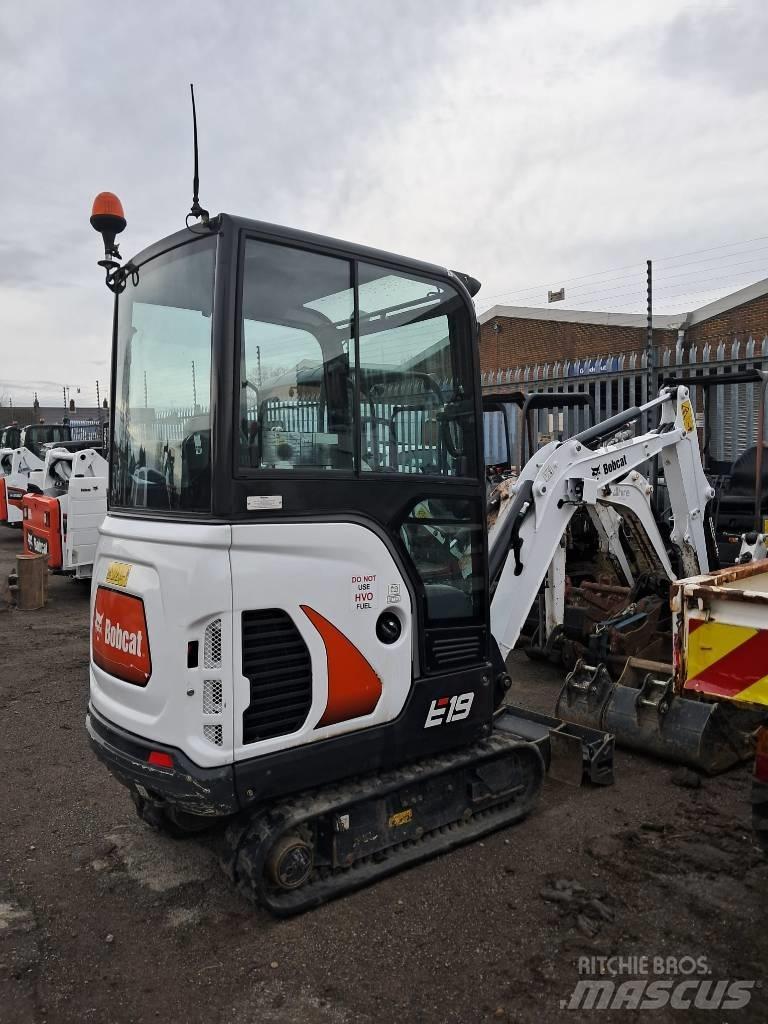 Bobcat E19 cabin Miniescavatori