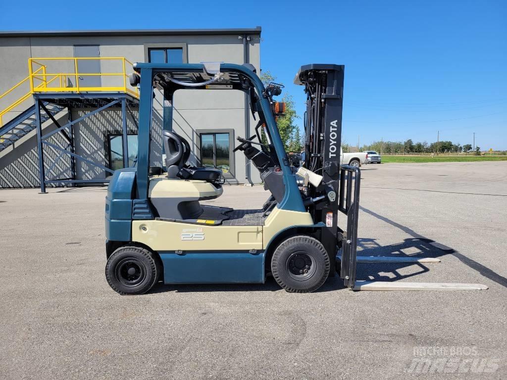 Toyota 8 FB 25 Carrelli elevatori elettrici