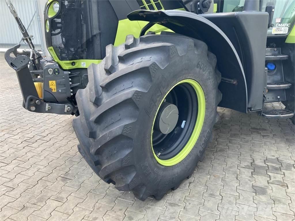 CLAAS Arion 660 Trattori