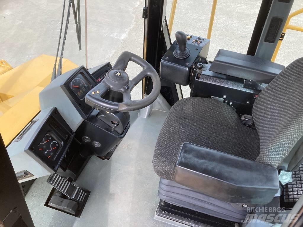 CAT 824 H Dozer gommati