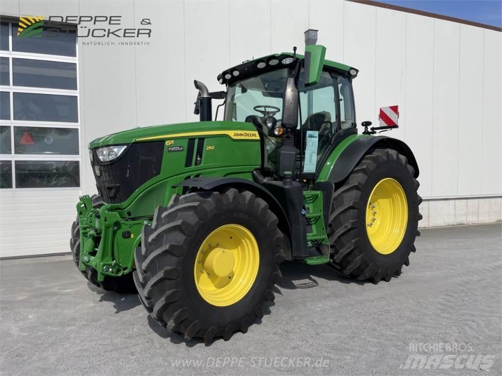 John Deere 6R 250 Trattori