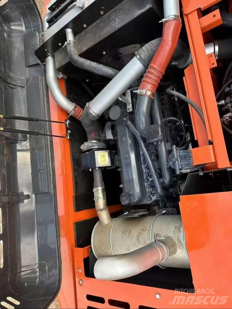 Doosan DX225LC-9C Escavatori cingolati