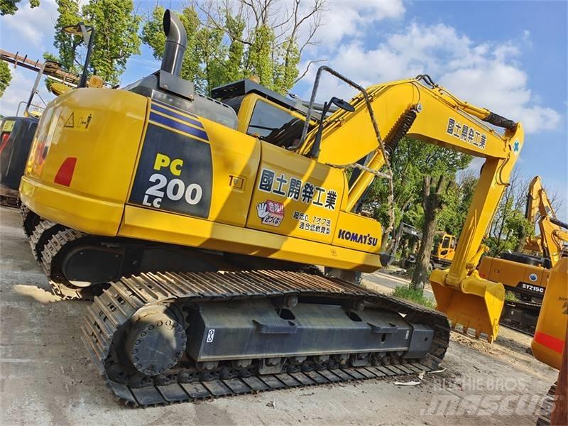 Komatsu PC 200-8 Escavatori cingolati