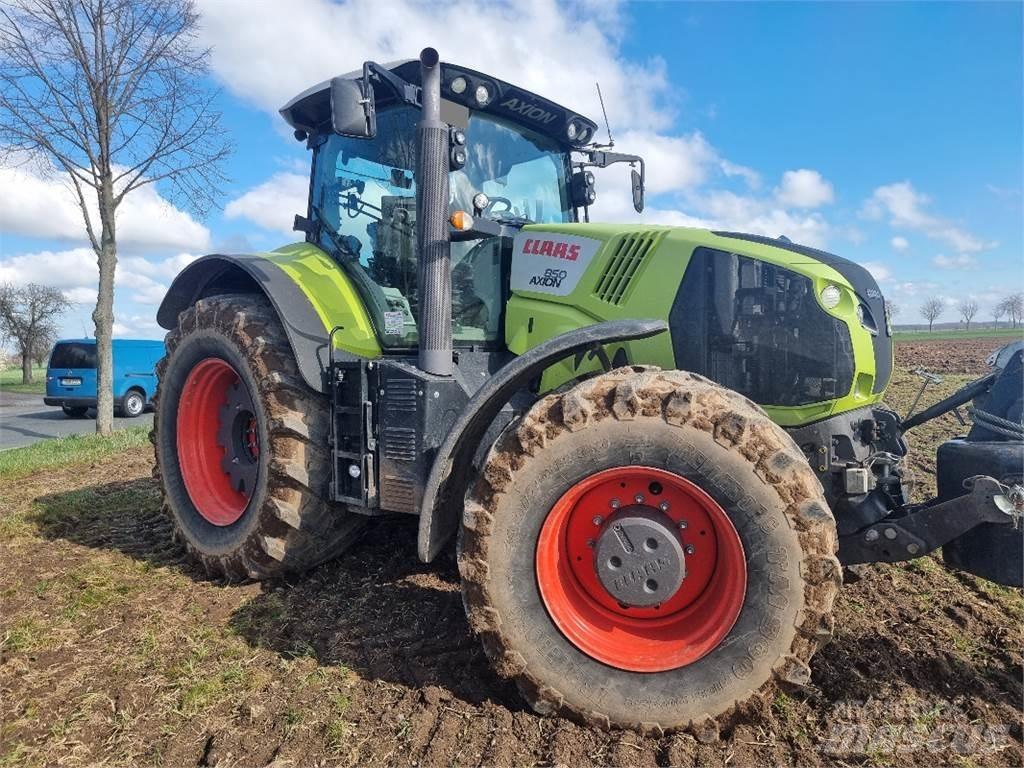 CLAAS Axion 850 Trattori