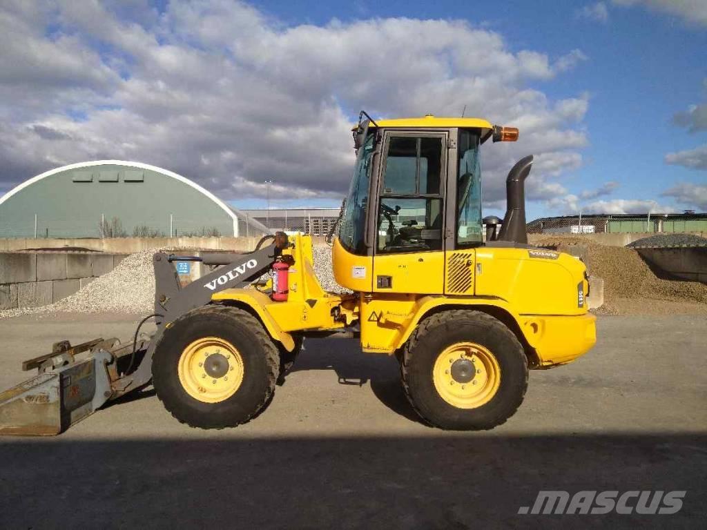 Volvo L 35 G Pale gommate