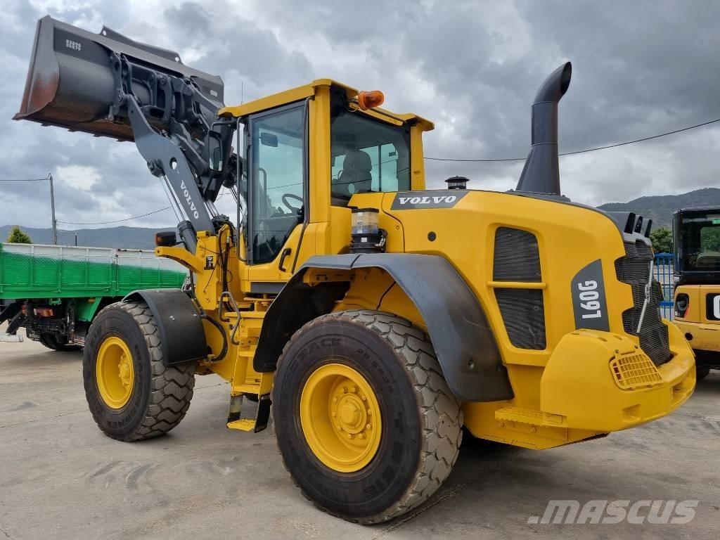 Volvo L 60 G Pale gommate