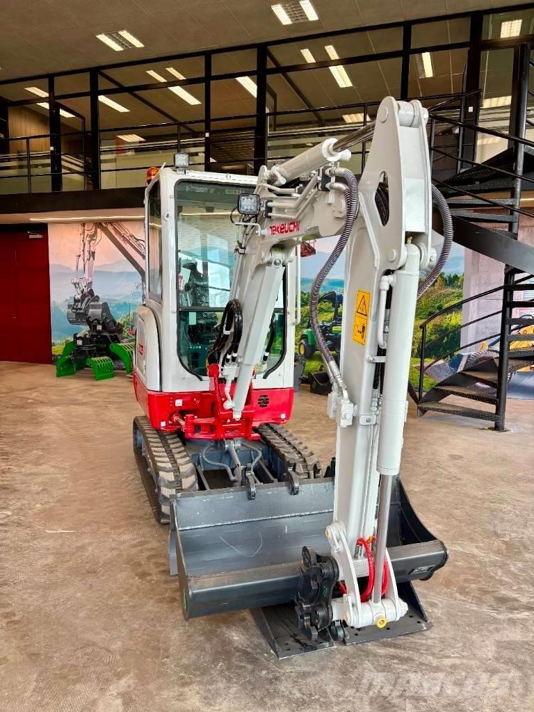 Takeuchi TB 225 Miniescavatori