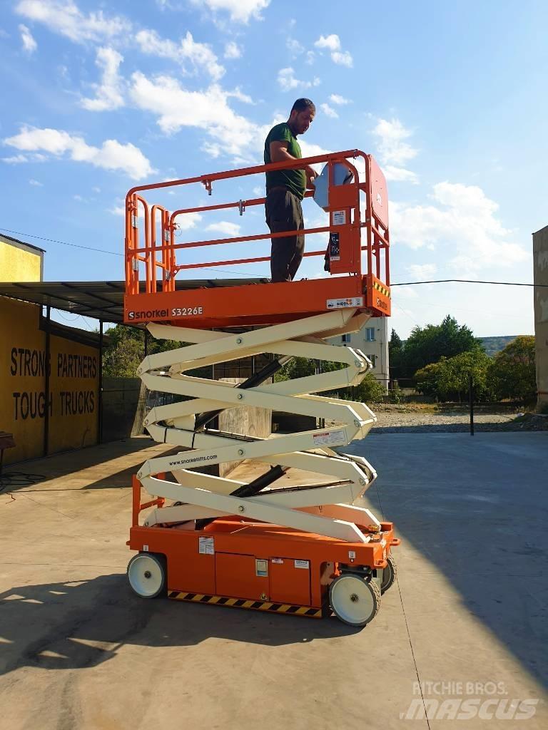 Snorkel S 3226E Piattaforme a pantografo