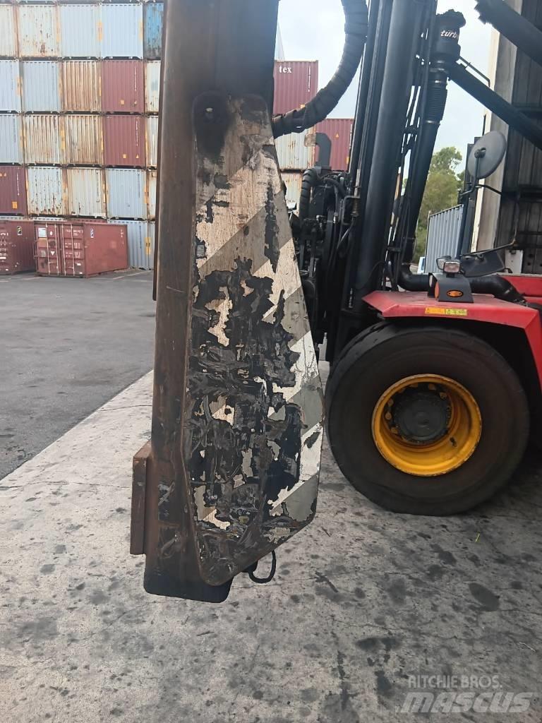 Kalmar DCG100-45ED7 Movimentatori per container