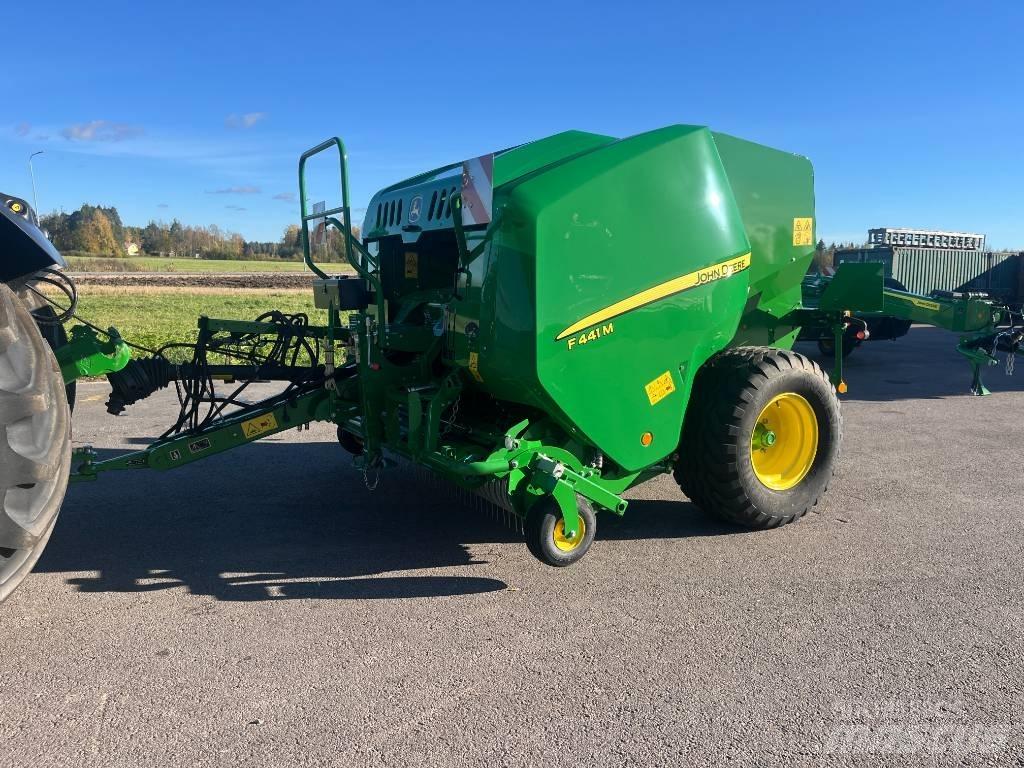 John Deere F441M Rotopresse