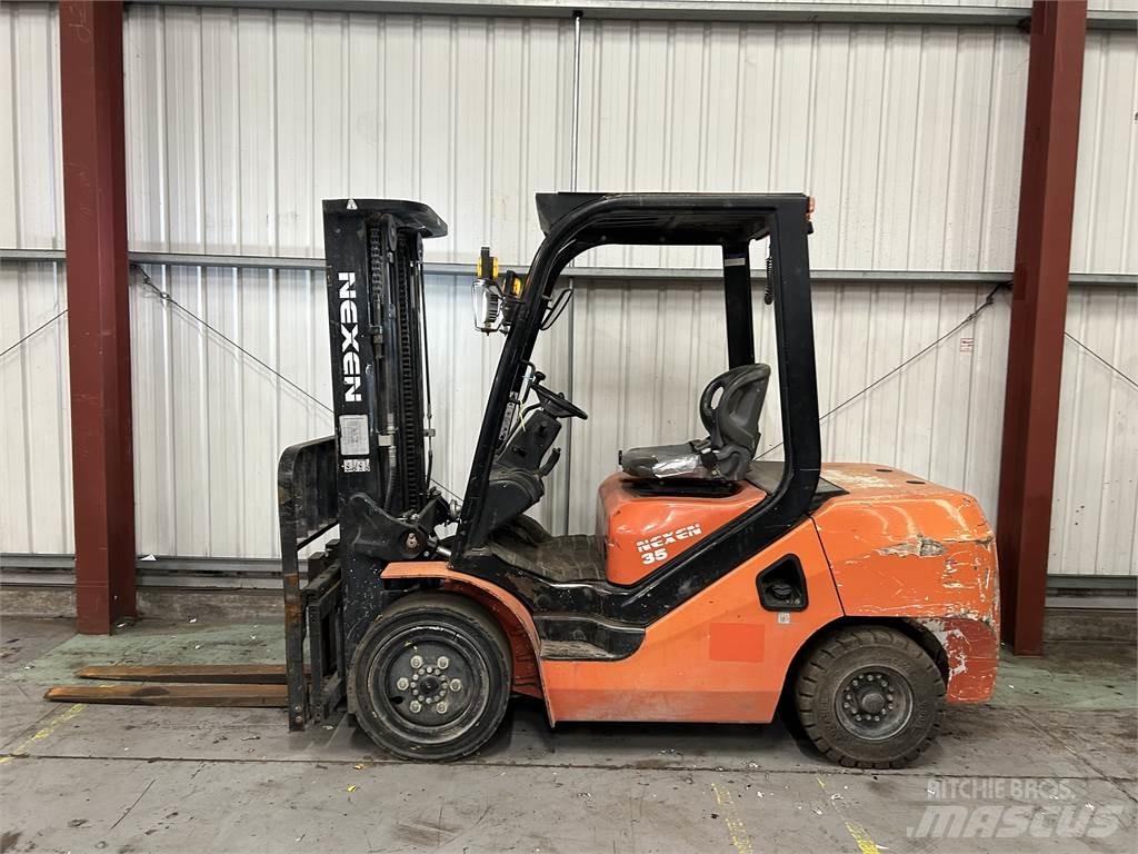  FD35 Carrelli elevatori diesel