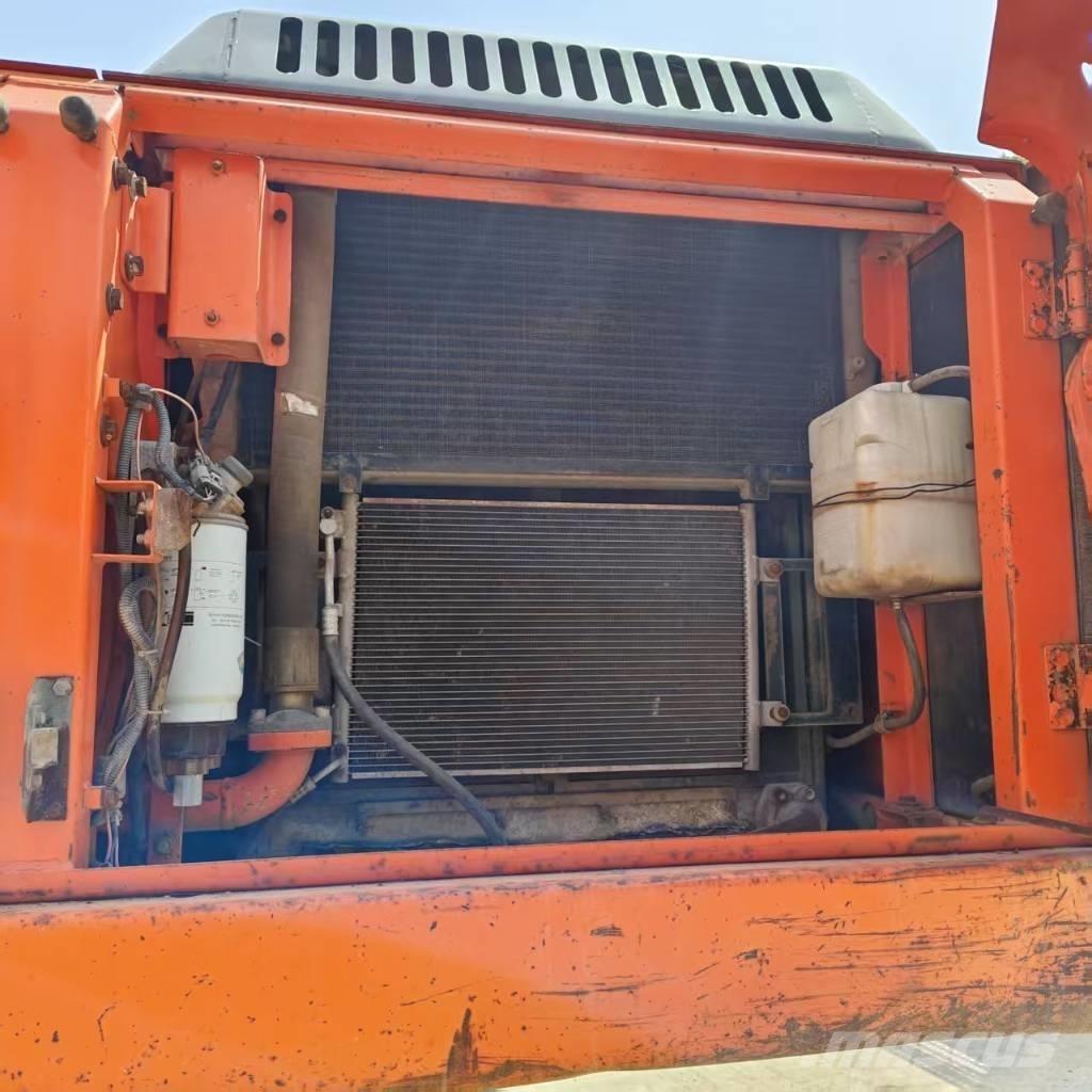 Doosan DX 300 LC Escavatori cingolati