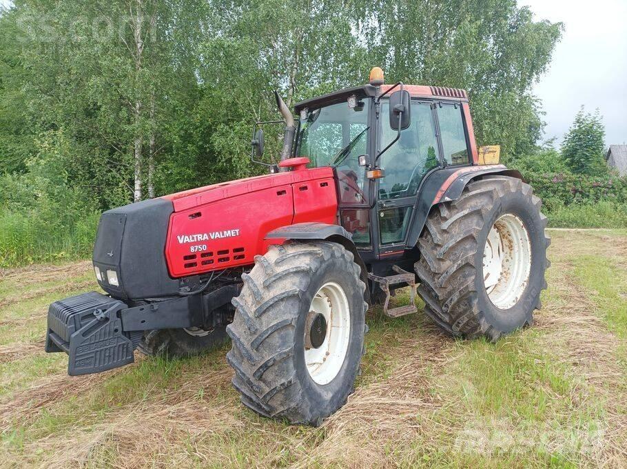 Valtra Valmet 8750 Trattori