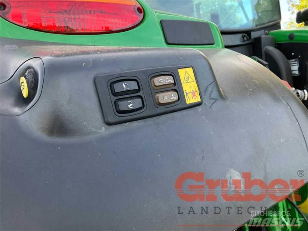John Deere 6130 R Trattori