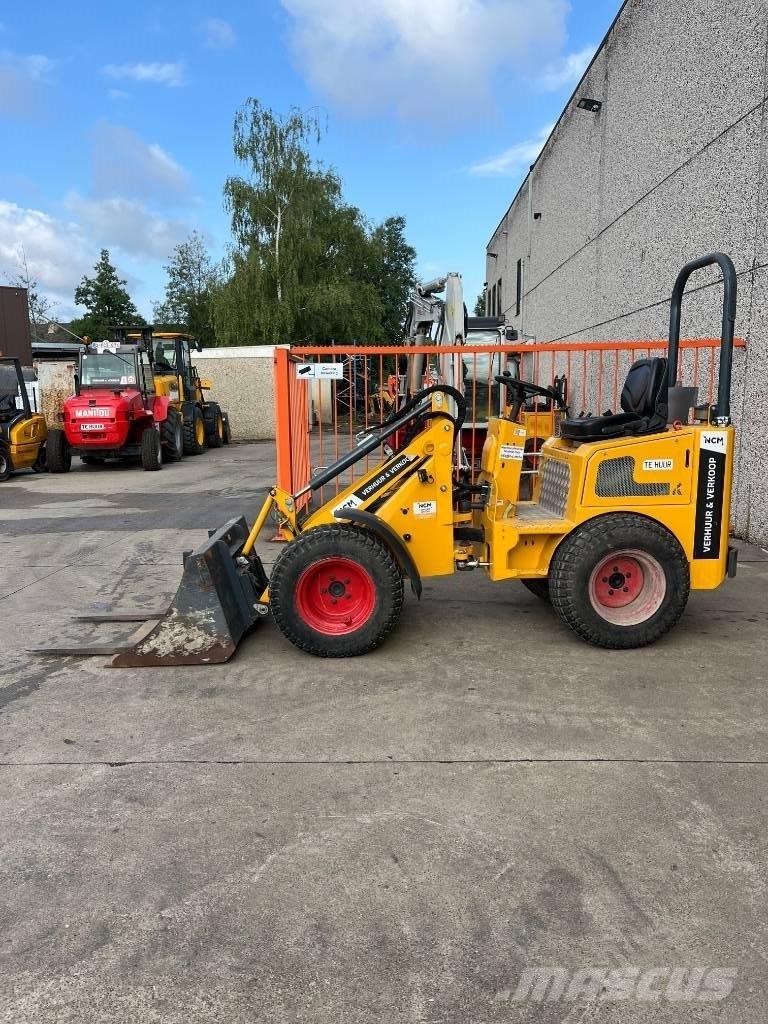 Knikmops KM 130 Pale gommate