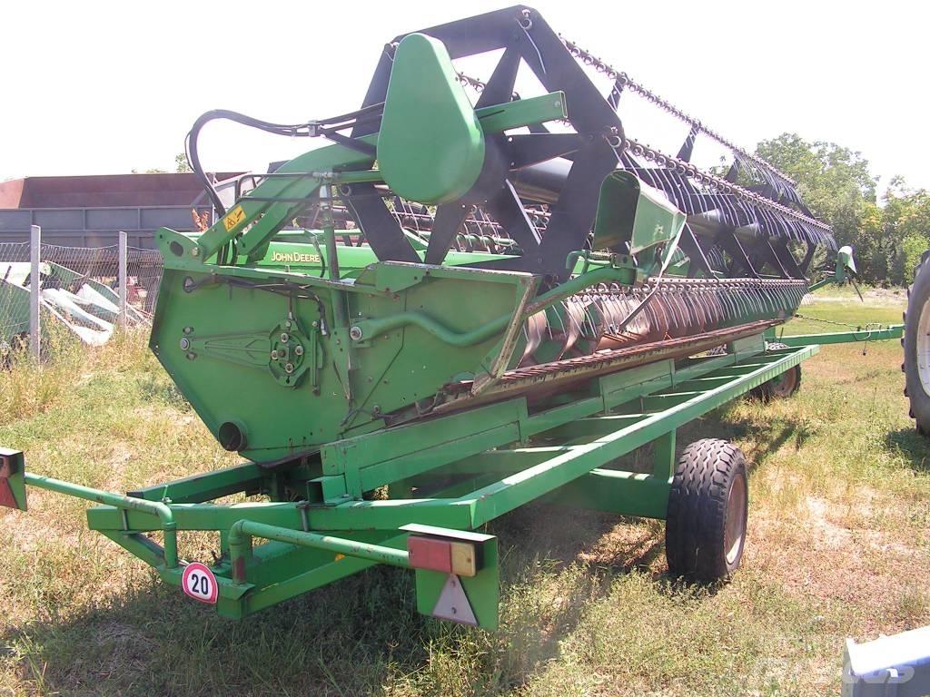 John Deere T660 Mietitrebbiatrici