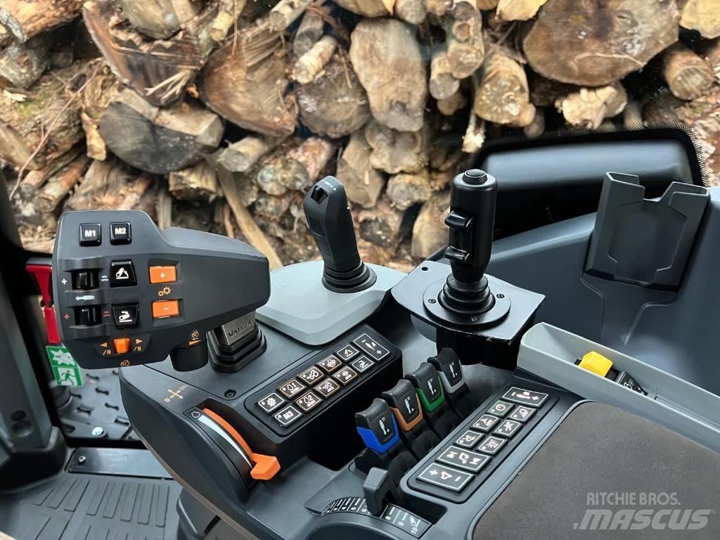 Valtra T 255 Versu Trattori