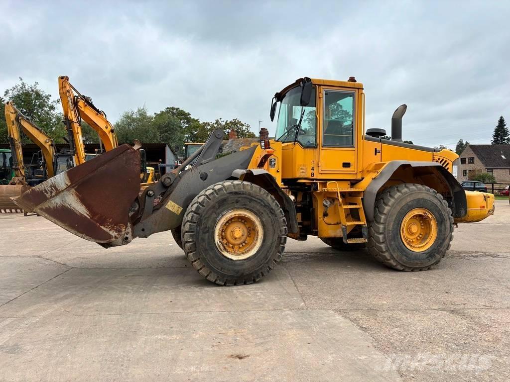 Volvo L 120 E Pale gommate