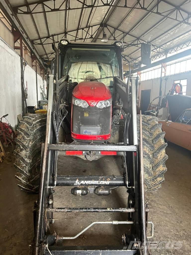 Massey Ferguson 5710 Trattori
