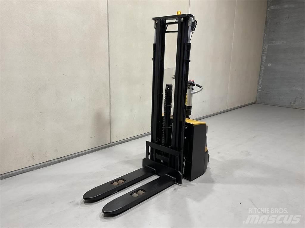 CAT NSP16N2R Carelli stoccatori  automatici-usati