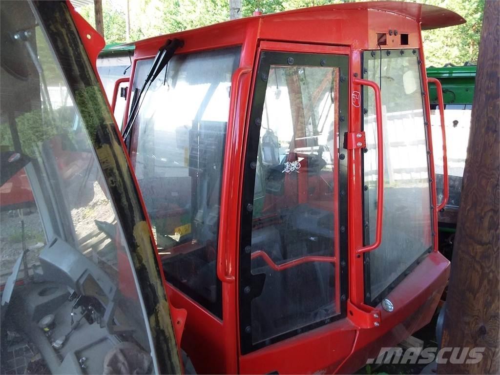 Komatsu 895 Cabine e interni